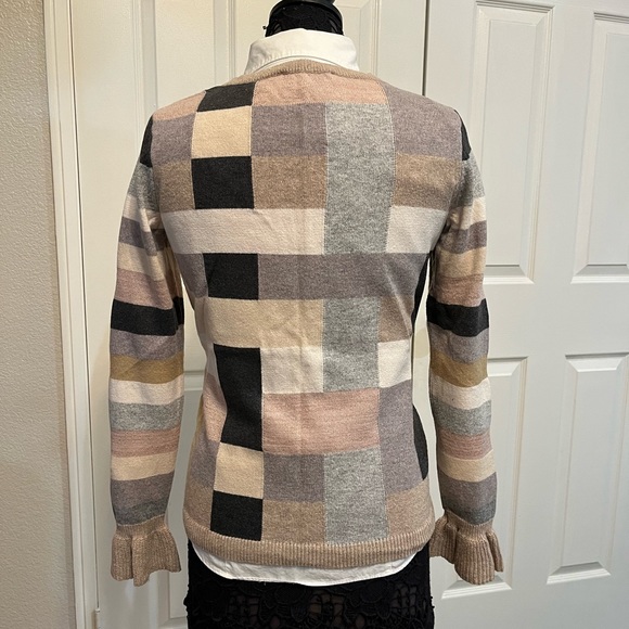 Loft plaid crew neck sweater with ruffle on sleeve. Size small - Picture 4 of 9